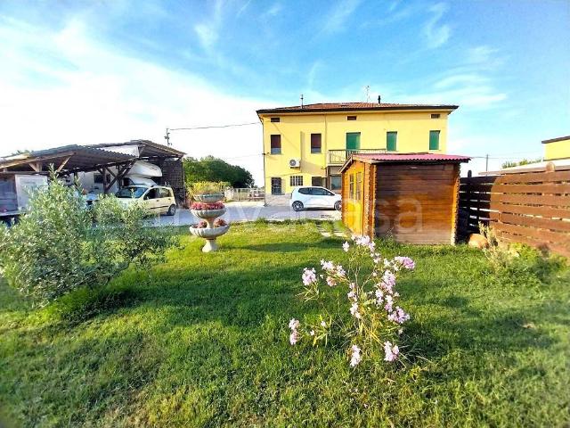 Villa bifamiliare in vendita ad Alberone, Cento