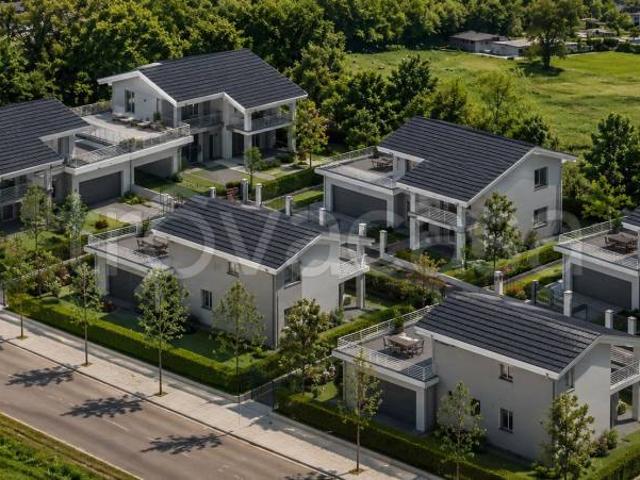 Villa bifamiliare in vendita ad Angera via Milano