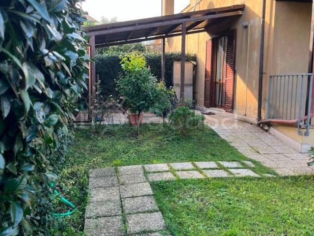 Villa bifamiliare in vendita ad Anguillara Sabazia