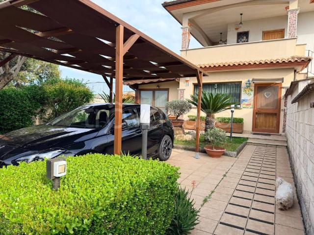 Villa bifamiliare in vendita ad Anzio via della Cannuccia, 148, Rinascimento