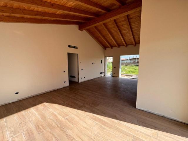 Villa bifamiliare in vendita ad Anzio via della Cannuccia