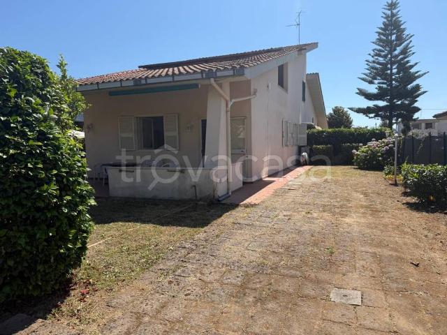 Villa bifamiliare in vendita ad Anzio via Panacchi, 13, Stazione Lavinio