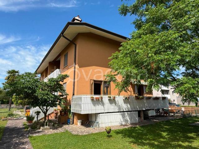 Villa bifamiliare in vendita ad Aquileia vicolo Ara, 2