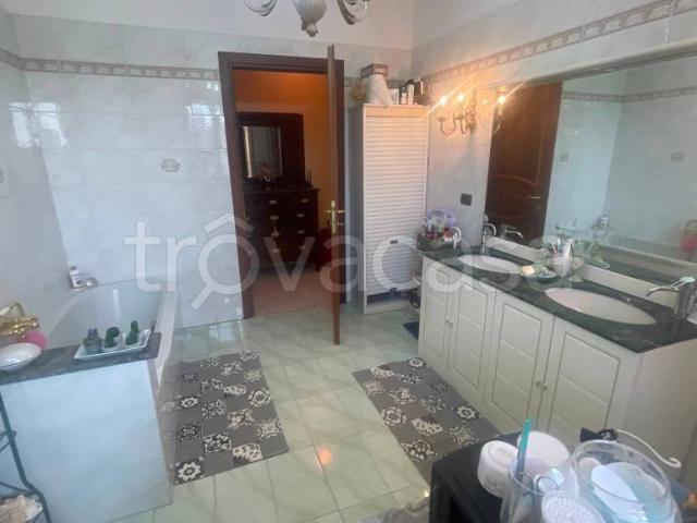 Villa bifamiliare in vendita ad Asti, Portacomaro Stazione