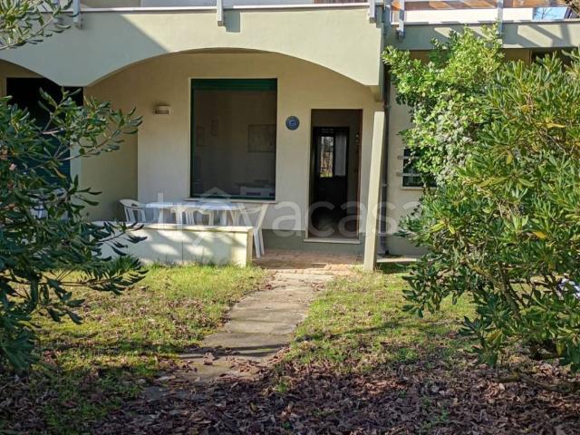 Villa Bifamiliare in affitto a Comacchio via Tanaro, 18, arredato, posto auto, balcone TrovaCasa