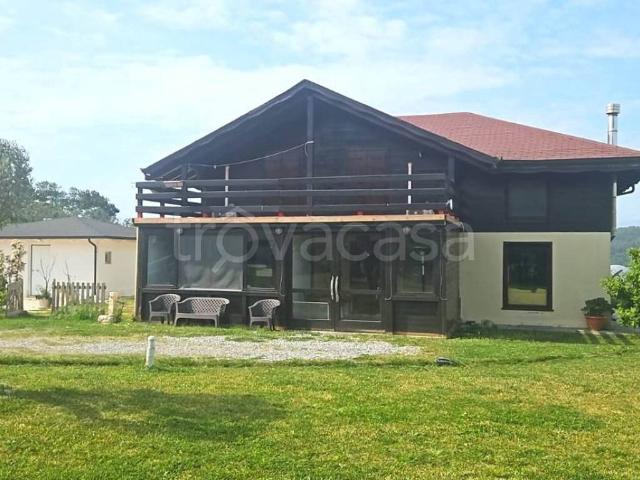 Villa Bifamiliare in affitto a Catanzaro, arredato, giardino privato, posto auto TrovaCasa