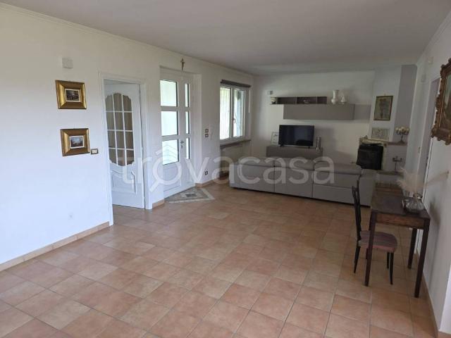 Villa bifamiliare in affitto a Cavagnolo