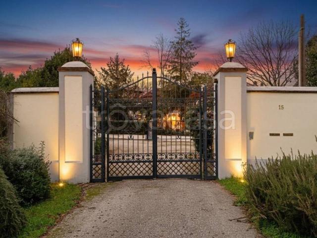 Villa Bifamiliare in affitto a Campagnano di Roma strada delle Cese, giardino privato, terrazzo, parzialmente arredato TrovaCasa