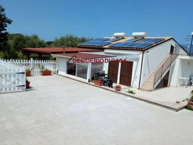 Villa Bifamiliare in affitto a Cefalù viale del Mediterraneo, posto auto, terrazzo, impianto allarme TrovaCasa