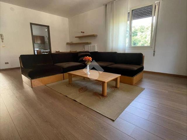 Villa Bifamiliare in affitto a Bassano del Grappa, arredato, terrazzo, centrale TrovaCasa