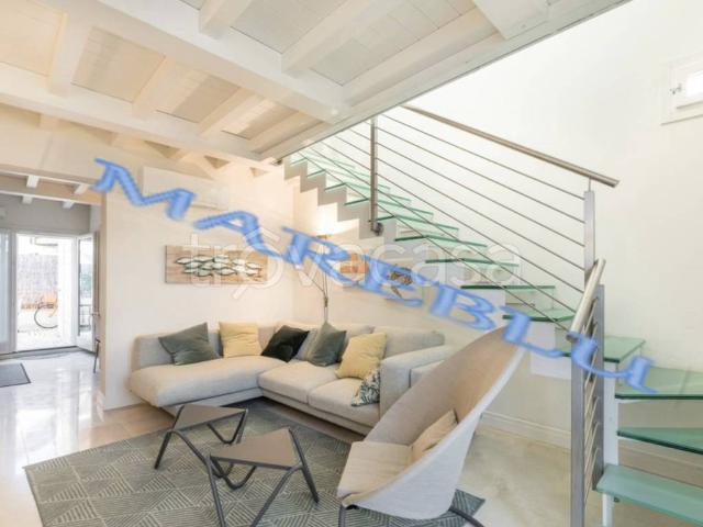Villa Bifamiliare in affitto a Forte dei Marmi via Milano, 4, arredato, giardino privato, centrale TrovaCasa