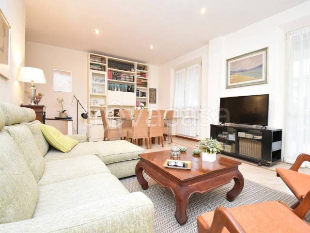 Villa Bifamiliare in affitto a Forte dei Marmi via Provinciale, 126, arredato, giardino privato, terrazzo TrovaCasa