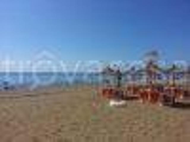Villa bifamiliare in affitto a Fiumicino via Bagnoli, Fregene