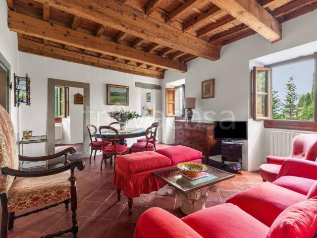 Villa Bifamiliare in affitto a Fiesole via Corsica, 28, arredato, giardino privato, caminetto TrovaCasa