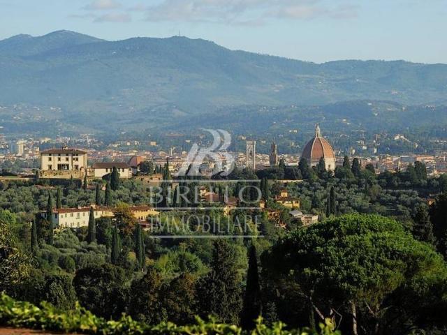 Villa bifamiliare in affitto a Firenze via della Torre del Gallo, Michelangelo Poggio Imperiale