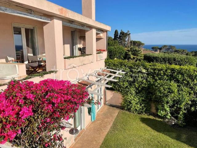 Villa Bifamiliare in affitto a Orbetello via delle Azalee, 11, arredato, giardino privato, terrazzo TrovaCasa