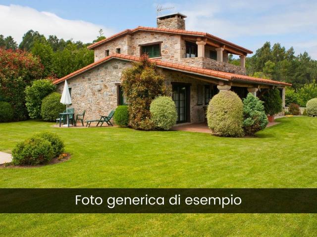 Villa bifamiliare in affitto a La Spezia