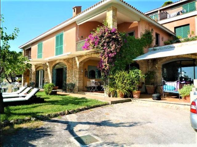 Villa Bifamiliare in affitto a Monte Argentario via della Grotta, 43, arredato, giardino privato, posto auto TrovaCasa