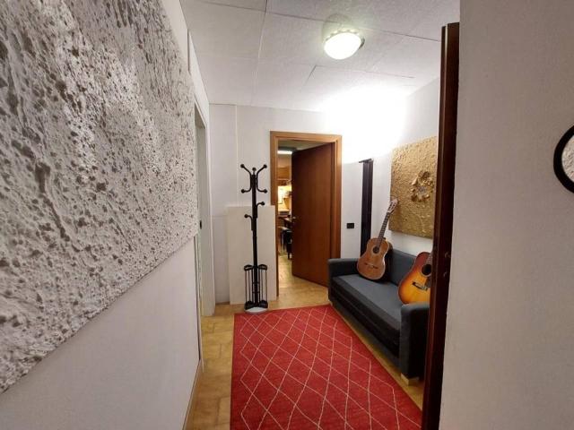 Villa bifamiliare in affitto a Monza