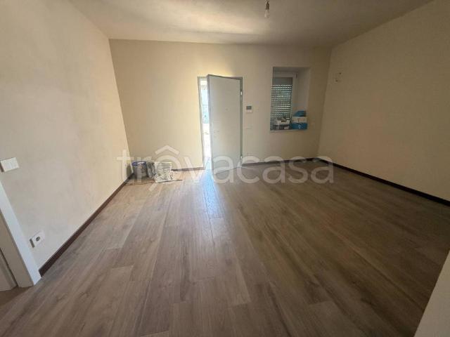 Villa Bifamiliare in affitto a Mazzano via Tezze, non arredato/vuoto, giardino privato, box TrovaCasa