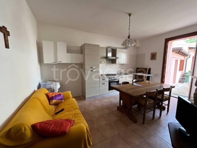 Villa Bifamiliare in affitto a San Benedetto Po, arredato, giardino privato, riscaldamento a pavimento TrovaCasa