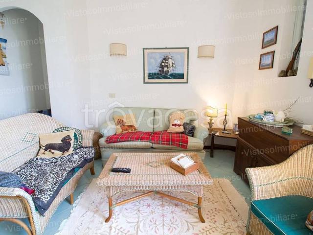 Villa Bifamiliare in affitto a San Felice Circeo via Terracina, arredato, giardino privato, posto auto TrovaCasa