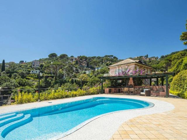 Villa Bifamiliare in affitto a Santa Margherita Ligure via del Sole, 18, arredato, giardino privato, posto auto TrovaCasa