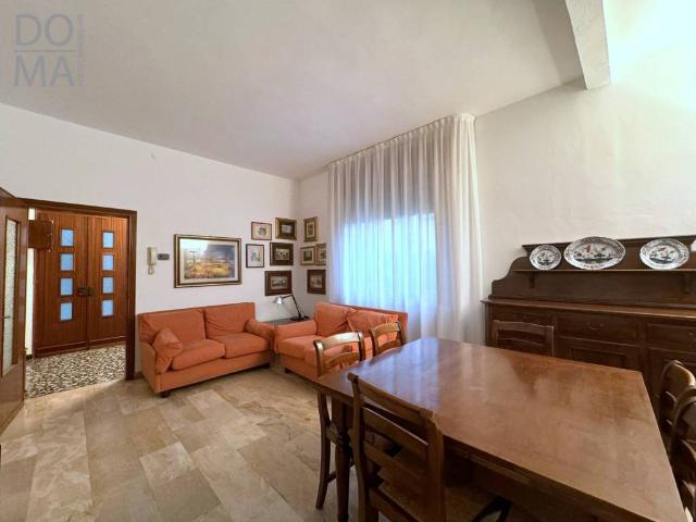 Villa Bifamiliare in affitto a Porto Viro via Roma, 5, arredato, lavanderia, studio TrovaCasa