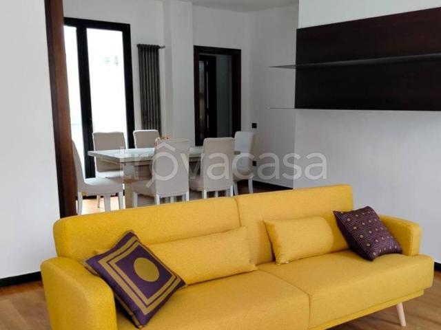 Villa Bifamiliare in affitto a Palermo via Pazienza, arredato, giardino, terrazzo TrovaCasa