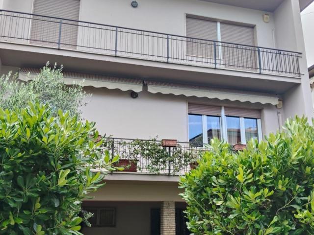 Villa Bifamiliare in affitto a Pisa via Milano, posto auto, box, riscaldamento autonomo TrovaCasa