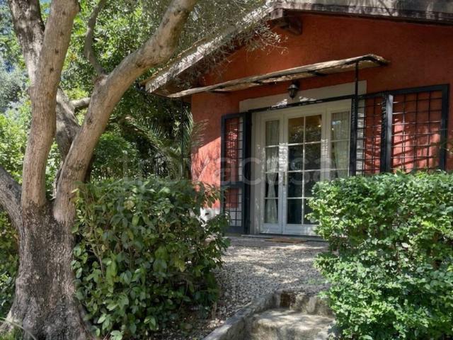 Villa Bifamiliare in affitto a Roma via dei Monti di San Paolo, 165, arredato, giardino privato, posto auto TrovaCasa