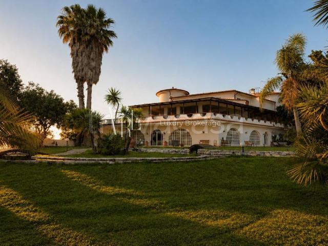 Villa Bifamiliare in affitto a Roma, arredato, giardino privato, terrazzo TrovaCasa