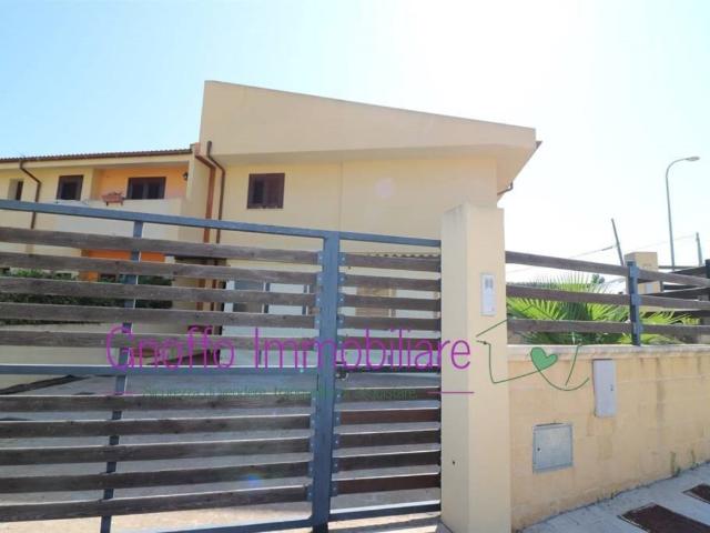 Villa Bifamiliare in affitto a Valderice via dei Marmi, arredato, giardino, posto auto TrovaCasa