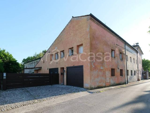 Villa Bifamiliare in affitto a Vicenza strada della Pergoletta, 122, box, terrazzo, parzialmente arredato TrovaCasa
