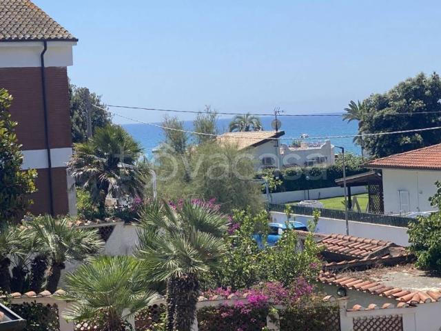 Villa Bifamiliare in in affitto da privato a Terracina riviera Trireme, giardino, da privato, lavatrice TrovaCasa