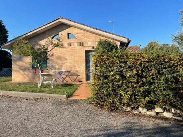 Villa Bifamiliare in in affitto da privato a Camerano via Cameranense, 63, giardino privato, da privato, riscaldamento autonomo TrovaCasa