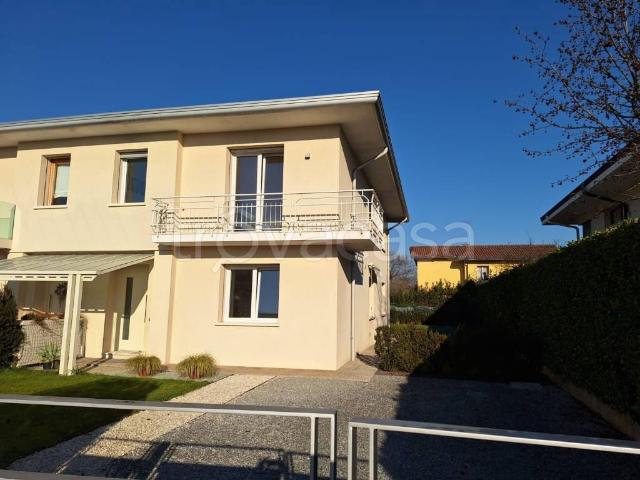 Villa Bifamiliare in in affitto da privato a Castelfranco Veneto via dei Carpani, nn, giardino, da privato, centrale TrovaCasa