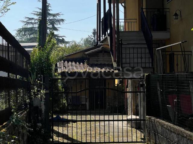Villa Bifamiliare in in affitto da privato a Cassino via Pescarola, 48, da privato, riscaldamento autonomo, caminetto TrovaCasa