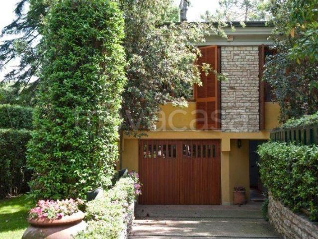Villa Bifamiliare in in affitto da privato a Cervia viale Giuseppe Verdi, 8, giardino, posto auto, terrazzo TrovaCasa