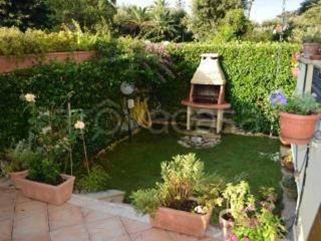 Villa Bifamiliare in in affitto da privato a Fiumicino via Numana, 34D, arredato, posto auto, da privato TrovaCasa
