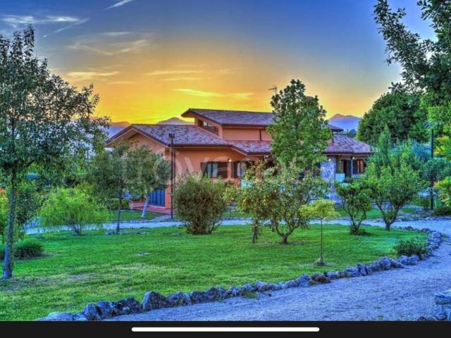 Villa Bifamiliare in in affitto da privato a Fondi via Cesulo, 17, giardino, da privato, piscina TrovaCasa