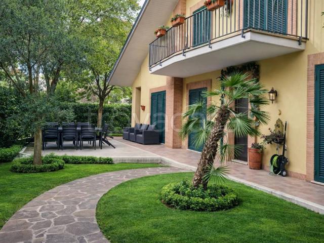 Villa Bifamiliare in in affitto da privato a Frosinone via Marco Vipsanio Agrippa, 11, giardino, posto auto, terrazzo TrovaCasa