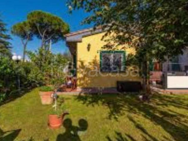 Villa Bifamiliare in in affitto da privato a Frascati via San Paolo Apostolo, 18, giardino, posto auto, da privato TrovaCasa