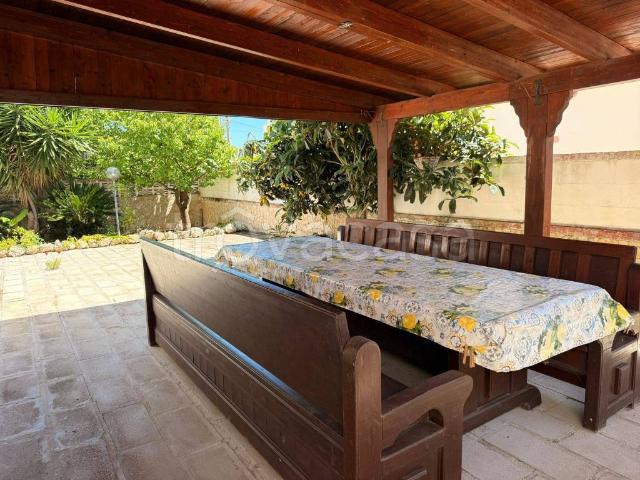 Villa Bifamiliare in in affitto da privato a Leporano via Berardi, 85, giardino, da privato TrovaCasa