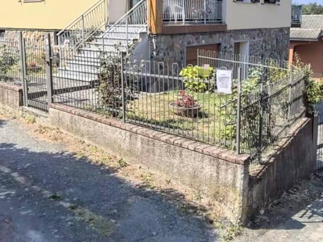 Villa Bifamiliare in in affitto da privato a Mornese via Don Pestarino, 4, giardino privato, posto auto, box TrovaCasa