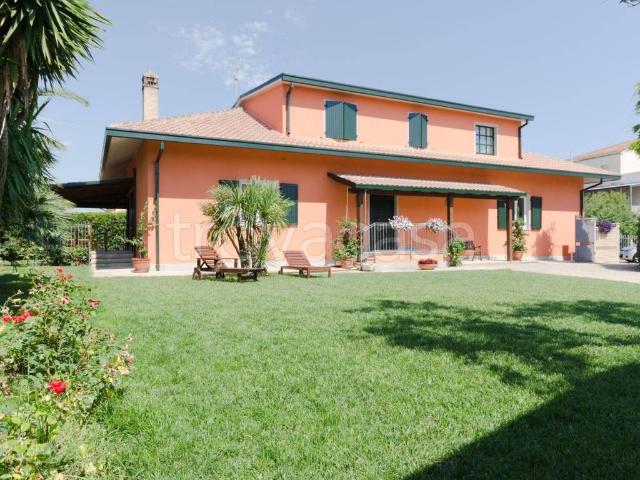 Villa Bifamiliare in in affitto da privato a Ortona via Palazzo, 40, giardino, da privato TrovaCasa