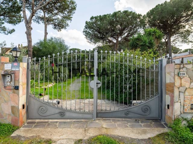Villa Bifamiliare Porzione in vendita a Pula