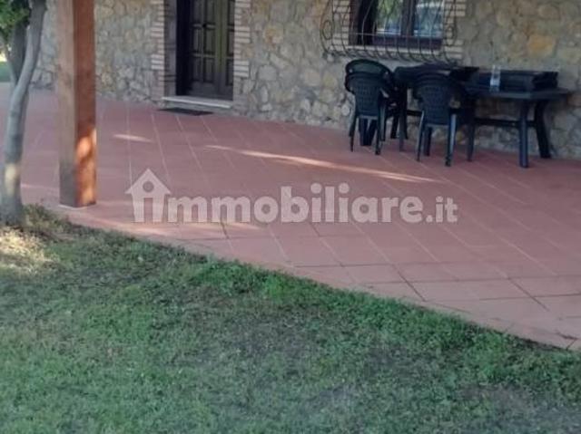 Villa bifamiliare Strada del Tirreno, Montalto di Castro