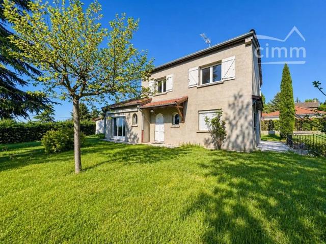 VILLA BON EMPLACEMENT 4 CHAMBRES