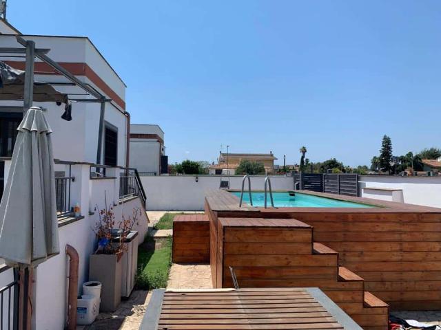 Villa Bob con piscina Via Giorgio Bassani 72, Infernetto Roma